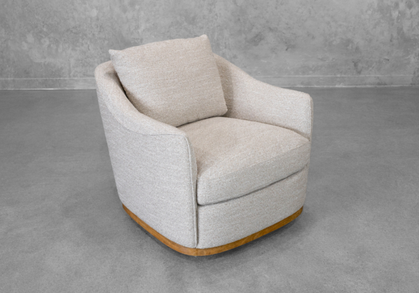 Jasper Swivel Chair in Sand
