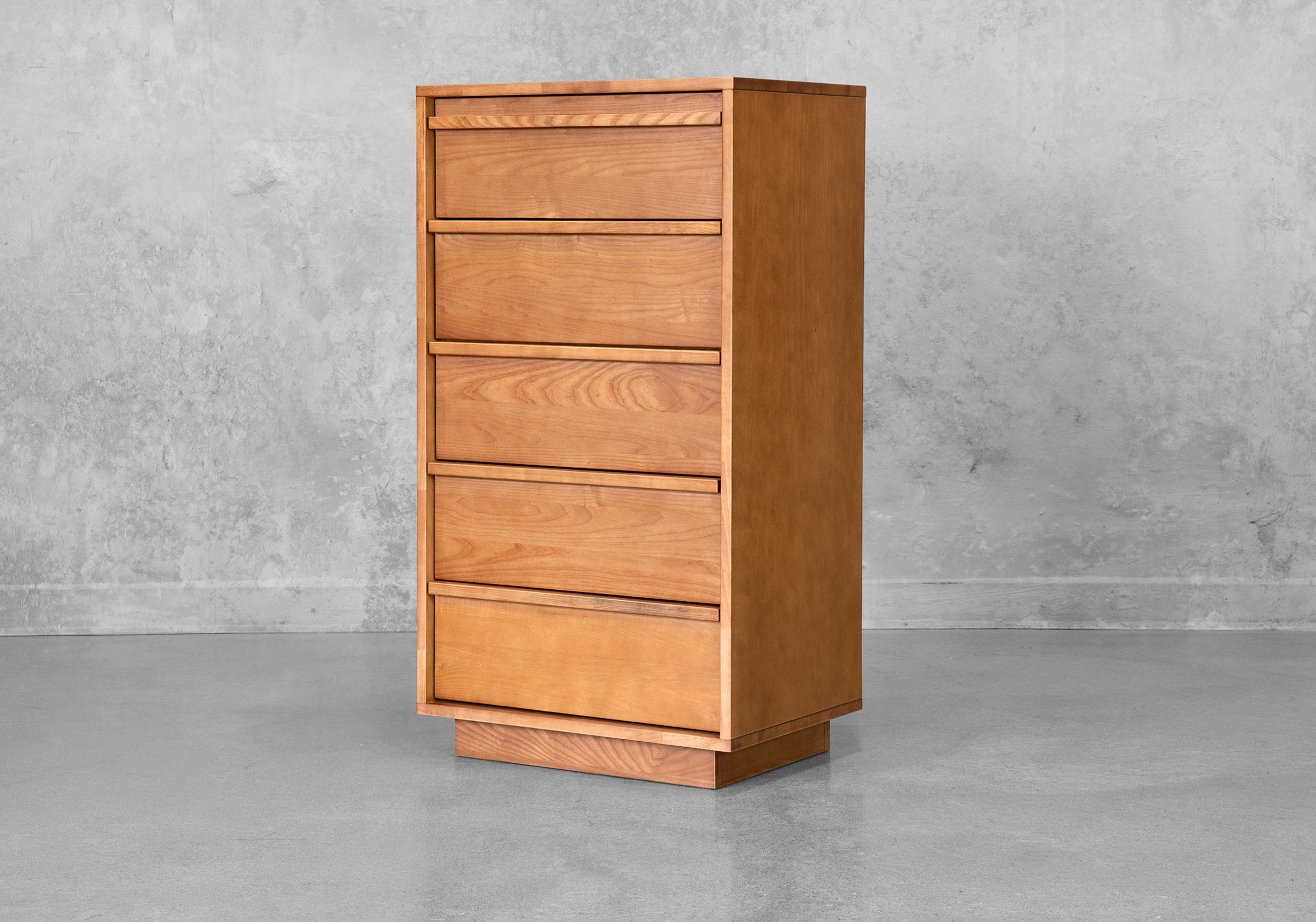 Toko Tallchest - Angle