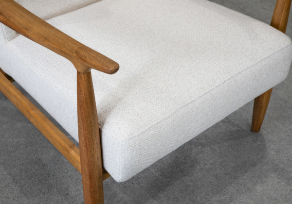 Clifton Chair in Lila Linen - Close Up