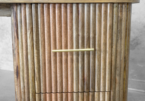 Evenson Desk - Close Up